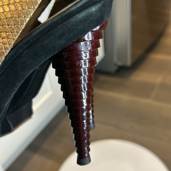 FINSK Platform Gold Faux Snakeskin Open Toe Stiletto Heels size Made in Italy - Picture 7 of 17